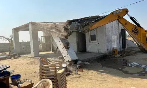 Haryana : रोहतक के गांव में अवैध निर्माण ध्वस्त