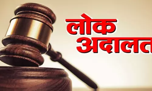 Ghaziabad: न्यायालय परिसर में आयोजित राष्ट्रीय लोक अदालत में निपटे 1.62 लाख केस