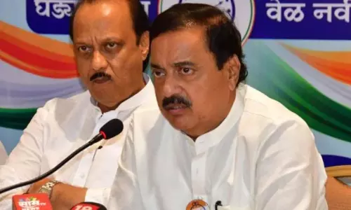मंत्रियों का शपथ ग्रहण समारोह: क्या रोहित पवार, जयंत पाटिल भी लेंगे शपथ? मंत्रियों का शपथ ग्रहण समारोह: क्या रोहित पवार, जयंत पाटिल भी लेंगे शपथ?