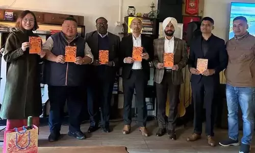 Nagaland : इम्ना अलोंग ने मौखिक जीवनी ‘खेखो द टाइगर चैलेंजर’ जारी की Nagaland : इम्ना अलोंग ने मौखिक जीवनी ‘खेखो द टाइगर चैलेंजर’ जारी की