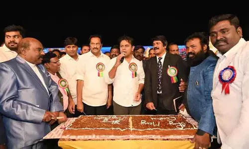KTR ने क्रिसमस की अग्रिम शुभकामनाएं दीं KTR ने क्रिसमस की अग्रिम शुभकामनाएं दीं