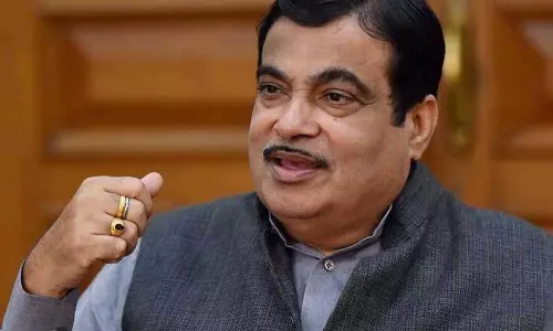 केंद्र ने Srinagar में 4-लेन राजमार्ग के लिए 827.98 करोड़ रुपये मंजूर किए केंद्र ने Srinagar में 4-लेन राजमार्ग के लिए 827.98 करोड़ रुपये मंजूर किए