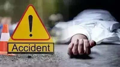 Nuh: ट्रैक्टर और मोटरसाइकिल की हुई भिड़ंत, एक की गई जान Nuh: ट्रैक्टर और मोटरसाइकिल की हुई भिड़ंत, एक की गई जान