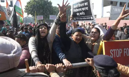 Chandigarh: कांग्रेस ने प्रस्तावित बिजली विभाग के निजीकरण का विरोध किया