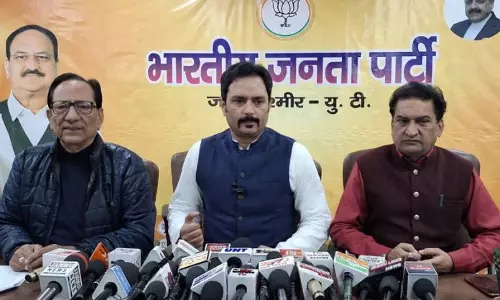Jammu: अभिजीत जसरोटिया ने एक राष्ट्र, एक चुनाव की वकालत की Jammu: अभिजीत जसरोटिया ने एक राष्ट्र, एक चुनाव की वकालत की