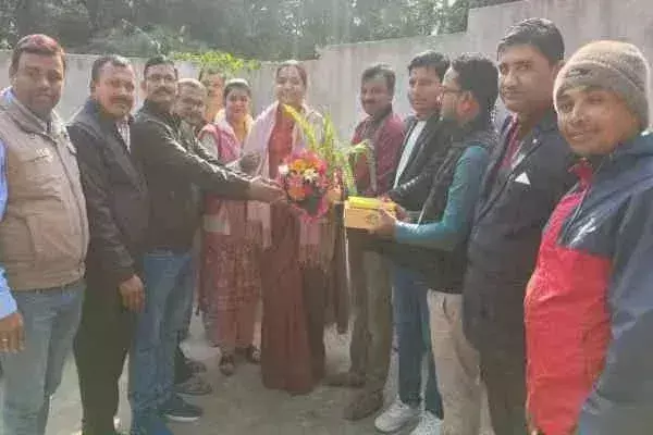 Bokaro विधायक से मिले झारखंड प्लस टू शिक्षक संघ के प्रतिनिधि Bokaro विधायक से मिले झारखंड प्लस टू शिक्षक संघ के प्रतिनिधि