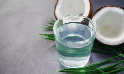 सर्दियों में रोजाना एक गिलास नारियल का दूध पिए
