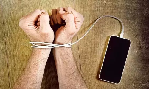 Digital Detox का अभ्यास करने के 5 तरीके