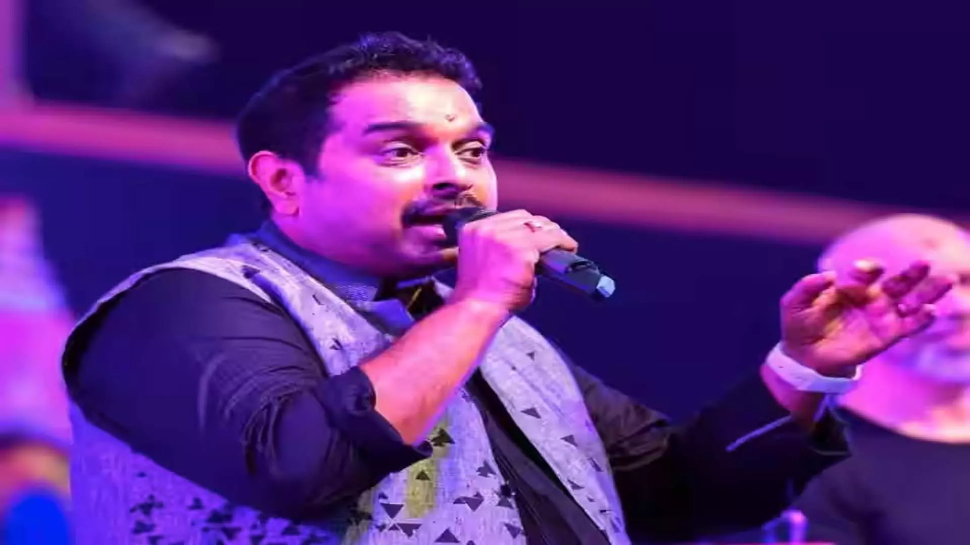 Shankar Mahadevan ने ज़ाकिर हुसैन को किया याद