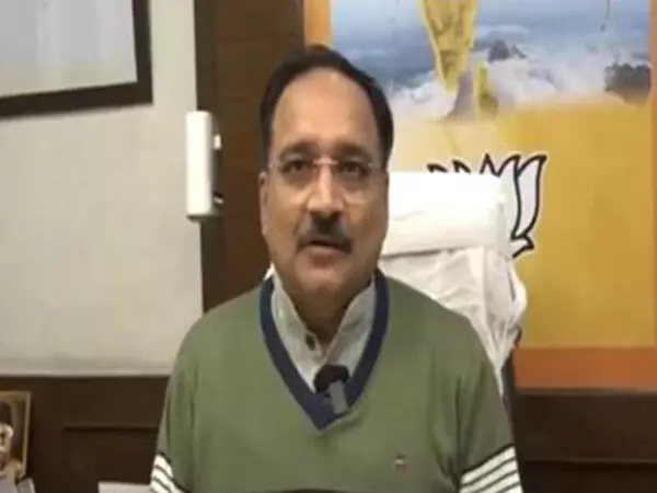 शीश महल: दिल्ली BJP अध्यक्ष वीरेंद्र सचदेवा का अरविंद केजरीवाल पर पलटवार