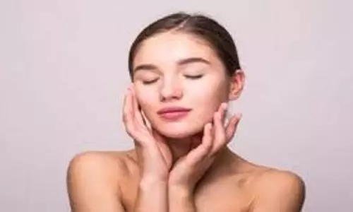 Skin Care: इन कच्चे दूध के फेस पैक से अपनी त्वचा को चमकदार बनाएं