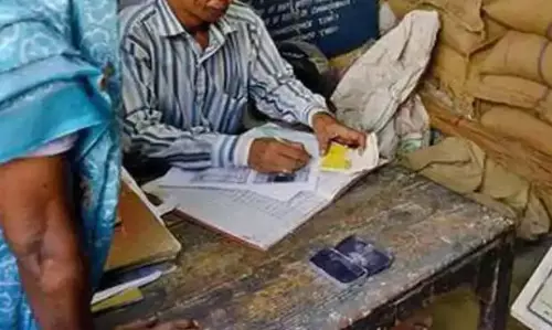eKYC करने पर फर्जी मिले कई राशन कार्ड, अब निरस्त eKYC करने पर फर्जी मिले कई राशन कार्ड, अब निरस्त