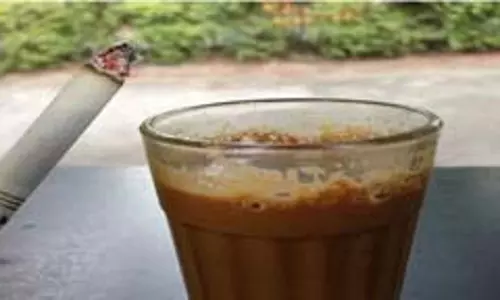 क्या आप भी पीते हैं चाय और सिगरेट एक साथ, तो हो जाइए सावधान क्या आप भी पीते हैं चाय और सिगरेट एक साथ, तो हो जाइए सावधान