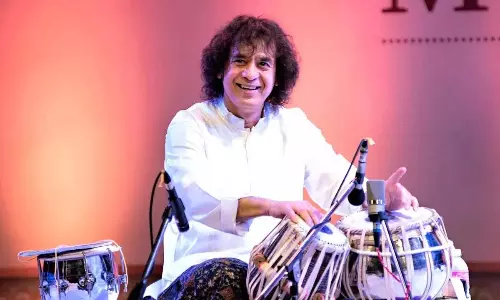 Tabla कलाकार जाकिर नहीं रहे Tabla कलाकार जाकिर नहीं रहे