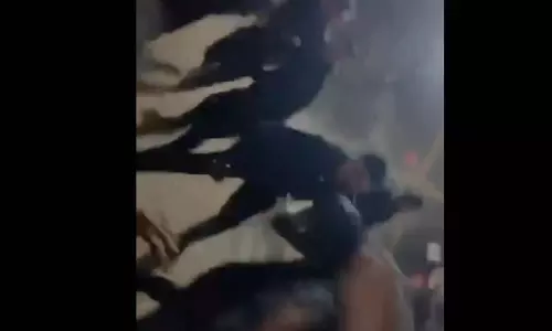 मारपीट का VIDEO, कॉलेज की फ्रेशर पार्टी में बाउंसरों और छात्रों के बीच जंग, छात्रों में आक्रोश