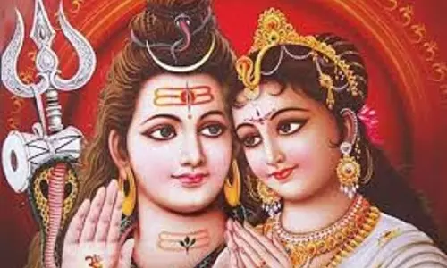 Shiv Aarti: सोमवार को इस आरती से करें शिव पार्वती को प्रसन्न Shiv Aarti: सोमवार को इस आरती से करें शिव पार्वती को प्रसन्न