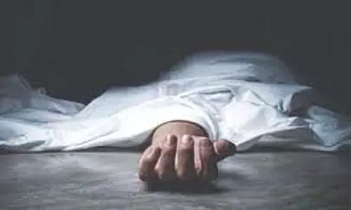 Up News: ढाबे पर खा रहा था खाना, आधी रोटी मुंह में जाते ही हो गया बेहोश
