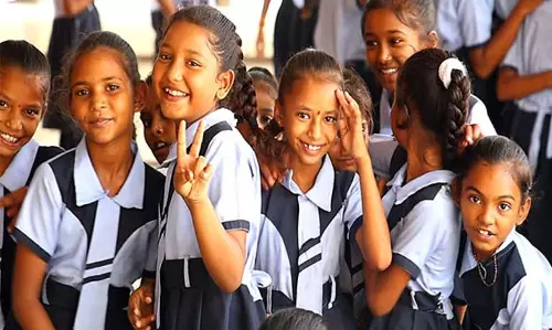 Telangana: शिक्षकों की हड़ताल से KGBV के छात्रों को परेशानी Telangana: शिक्षकों की हड़ताल से KGBV के छात्रों को परेशानी