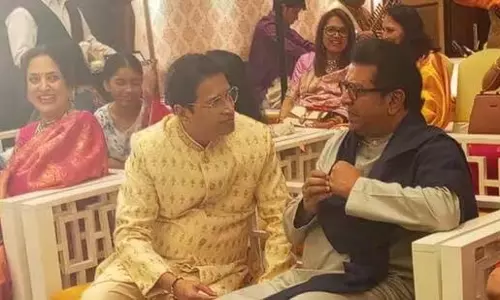family wedding में राज ठाकरे की मौजूदगी से उद्धव के साथ सुलह की चर्चा तेज family wedding में राज ठाकरे की मौजूदगी से उद्धव के साथ सुलह की चर्चा तेज