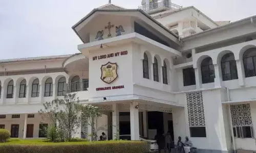 Kerala :  रूढ़िवादी गुट ने अंतिम संस्कार की रस्मों पर सुप्रीम कोर्ट को स्पष्टीकरण दिया