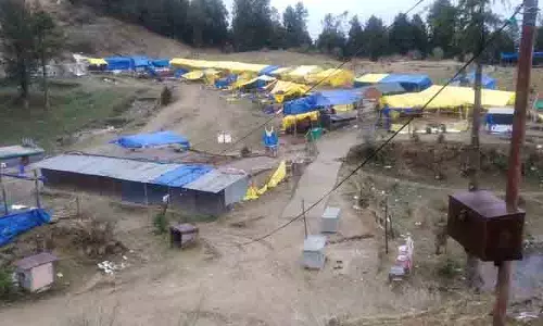 पर्यटक परेशान, Kufri को बेहतर बुनियादी ढांचे और सेवाओं की जरूरत पर्यटक परेशान, Kufri को बेहतर बुनियादी ढांचे और सेवाओं की जरूरत