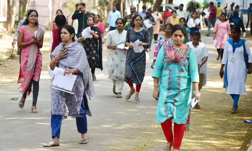Telangana: देरी के कारण एस्पिरेंट्स को ग्रुप-2 में कम मतदान का सामना करना पड़ा