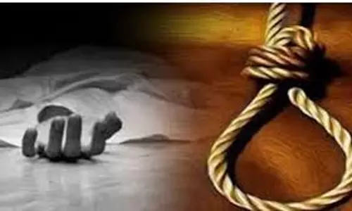 Kanpur: अलग-अलग थानाक्षेत्रों में दो युवकों ने लगा ली फांसी ,परिवार में मचा कोहराम Kanpur: अलग-अलग थानाक्षेत्रों में दो युवकों ने लगा ली फांसी ,परिवार में मचा कोहराम