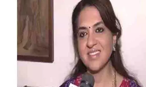 शिवसेना नेता Shaina NC ने संविधान पर चर्चा वाले संजय राउत के बयान पर साधा निशाना