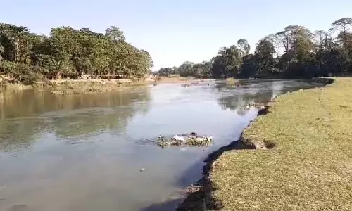 Assam : पारिवारिक सैर के दौरान बिजनी की दुलानी नदी में 4 वर्षीय बच्चा डूबा Assam : पारिवारिक सैर के दौरान बिजनी की दुलानी नदी में 4 वर्षीय बच्चा डूबा
