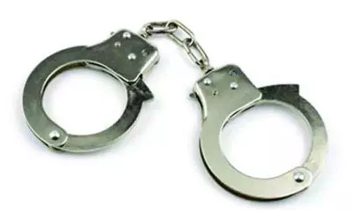 Ludhiana: सरकारी स्कूल में चोरी के आरोप में दो पर मामला दर्ज Ludhiana: सरकारी स्कूल में चोरी के आरोप में दो पर मामला दर्ज