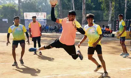 Punjab की टीमें अंडर-17 नेटबॉल फाइनल में पहुंचीं Punjab की टीमें अंडर-17 नेटबॉल फाइनल में पहुंचीं