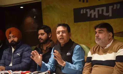 MC चुनाव से पहले आप ने लुधियाना के लिए 5 बड़ी गारंटियों की घोषणा की MC चुनाव से पहले आप ने लुधियाना के लिए 5 बड़ी गारंटियों की घोषणा की