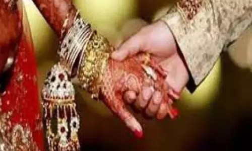 पति और पत्नी की हरकत से सरकारी विभाग में मचा हड़कंप, हो सकती है गिरफ्तारी