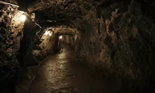 पृथ्वी की सतह के नीचे Hydrogen का एक छोटा सा अंश, 200 वर्षों तक ऊर्जा देने में सक्षम पृथ्वी की सतह के नीचे Hydrogen का एक छोटा सा अंश, 200 वर्षों तक ऊर्जा देने में सक्षम
