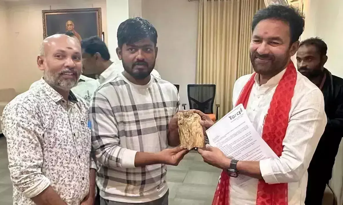 Telangana: बीते युग पर प्रकाश डालने का आह्वान Telangana: बीते युग पर प्रकाश डालने का आह्वान