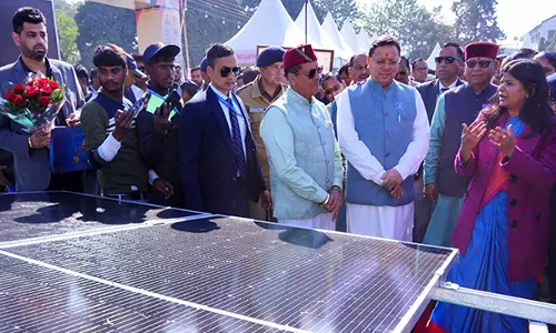 CM Dhami ने देहरादून में उत्तराखंड के पहले सौर मेले सौर कौथिग का किया उद्घाटन
