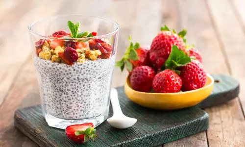 Breakfast में खाने के लिए 5 बेहतरीन फल और बीज... Breakfast में खाने के लिए 5 बेहतरीन फल और बीज...