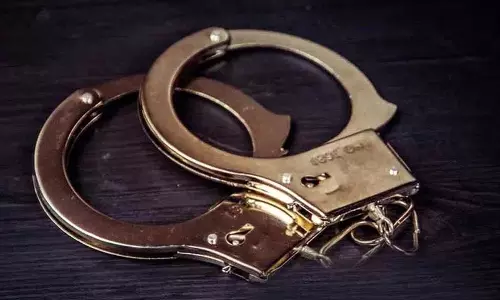 BAR लूटने के आरोप में  व्यक्ति गिरफ्तार