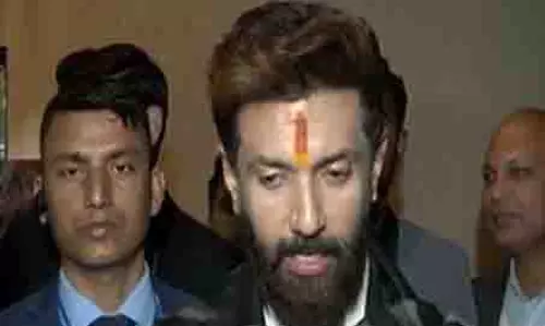 मैं चाहता हूं कि युवा पीढ़ी संविधान पर बहस सुने: केंद्रीय मंत्री Chirag Paswan मैं चाहता हूं कि युवा पीढ़ी संविधान पर बहस सुने: केंद्रीय मंत्री Chirag Paswan