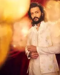 Ritesh Deshmukh Birthday : जाने कैसे बॉलीवुड का टॉप एक्टर बना महाराष्ट्र के पूर्व CM का बेटा