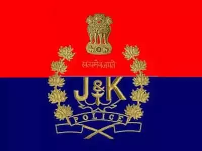 J-K: शोपियां में पुलिस ने तीन ड्रग तस्करों को गिरफ्तार किया