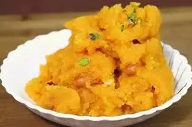 Suji Besan Halwa Recipe: जरूर बनाएं मिक्स हलवा