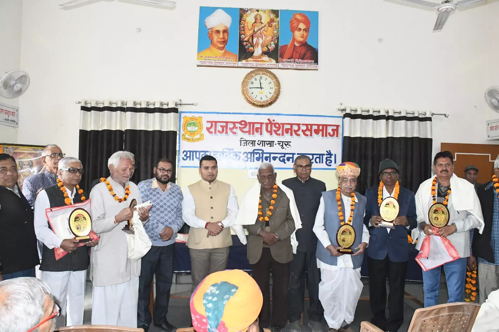 Churu: वरिष्ठ नागरिकों का अनुभव समाज के लिए बेहद उपयोगी : सुराणा Churu: वरिष्ठ नागरिकों का अनुभव समाज के लिए बेहद उपयोगी : सुराणा