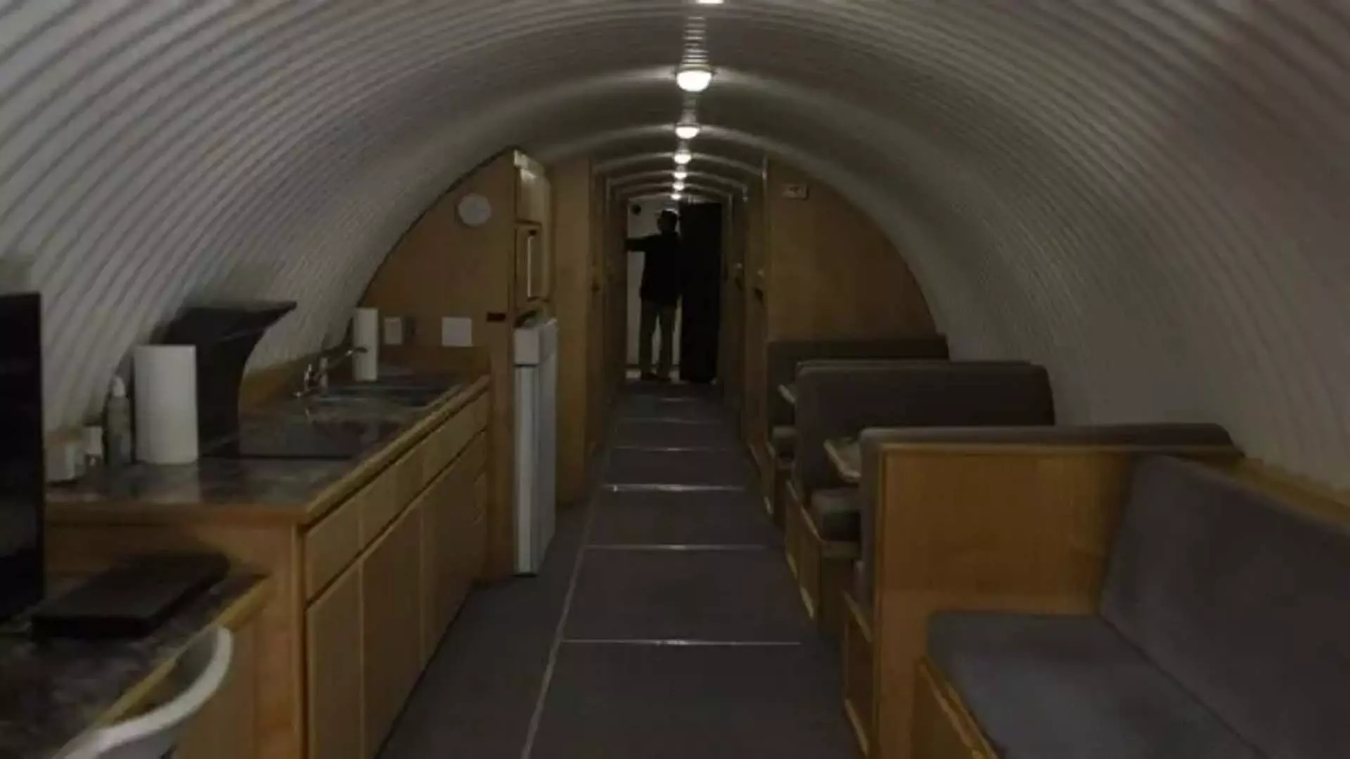 Nuclear bunker की बिक्री में वृद्धि, विशेषज्ञों की चेतावनी के बावजूद वे सुरक्षा नहीं