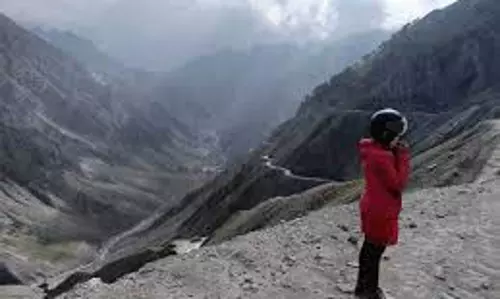 Kashmir में तापमान में गिरावट से थर्राहट