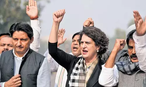 प्रियंका ने सरकार से बांग्लादेश में अल्पसंख्यकों की सुरक्षा के लिए कदम उठाने को कहा