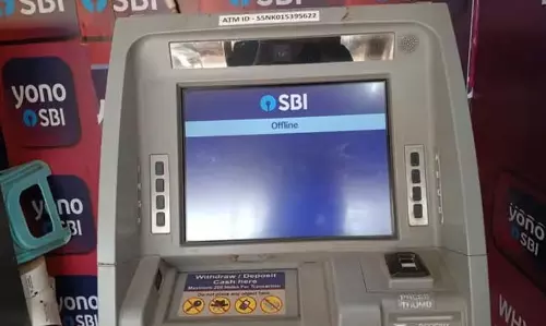 Assam: त्योहारी सीजन में कोकराझार में नकदी की कमी, एसबीआई के एटीएम खाली