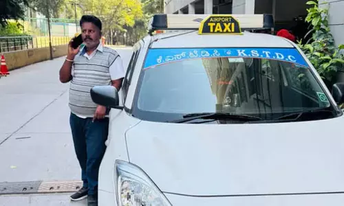 Man ने टैक्सी घोटाले की शिकायत की ,ड्राइवर ने 1,000 रुपये की बढ़ोतरी की Man ने टैक्सी घोटाले की शिकायत की ,ड्राइवर ने 1,000 रुपये की बढ़ोतरी की