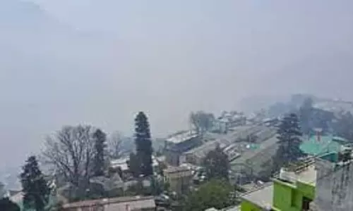 Uttarakhand में शीतलहर ने किया लोगों को परेशान, MD का पूर्वानुमान Uttarakhand में शीतलहर ने किया लोगों को परेशान, MD का पूर्वानुमान