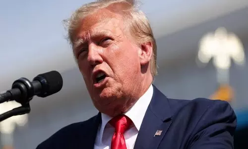 Trump ने अपने डिप्टी के इस्तीफे के बाद जस्टिन ट्रूडो पर कटाक्ष किया